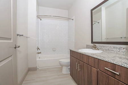 Avanti-Legacy-Emerald-Point 42